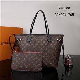 Replica Louis Vuitton N41212 District MM Messenger Bag Damier